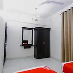 Oyo 123 Arsh Furnished Apartment